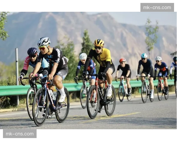 蒲城环卤阳湖山地车骑行赛3月29日激情开赛,300余名骑手角逐梨花旅游推介活动